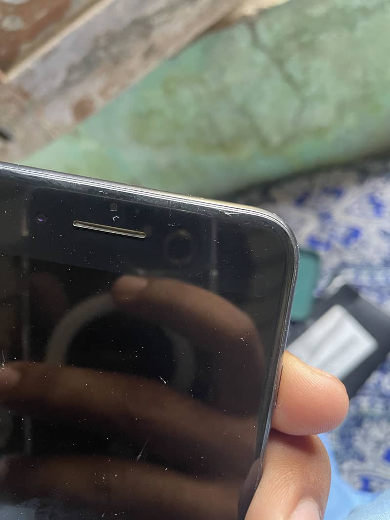 Apple iPhone 7 Plus 1