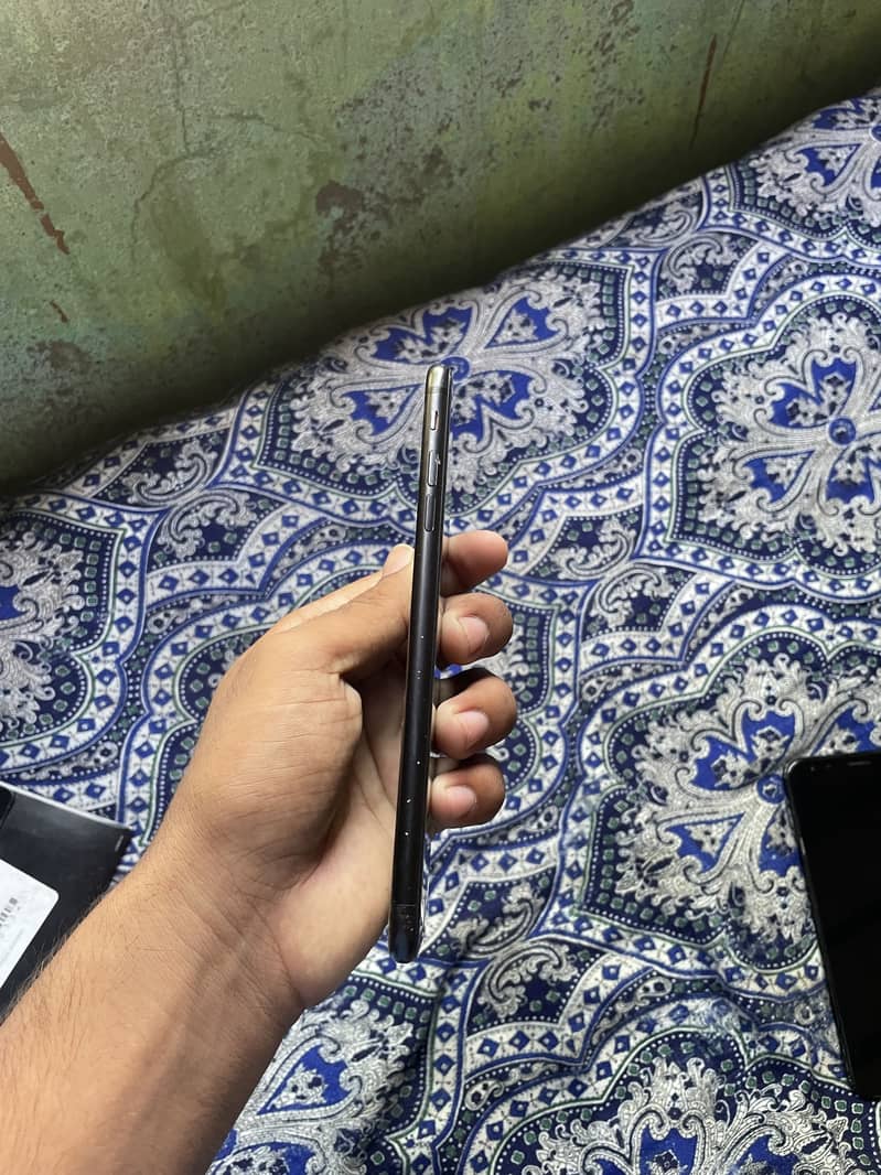 Apple iPhone 7 Plus 4