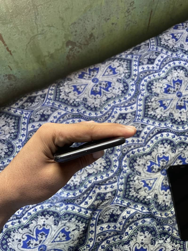 Apple iPhone 7 Plus 6