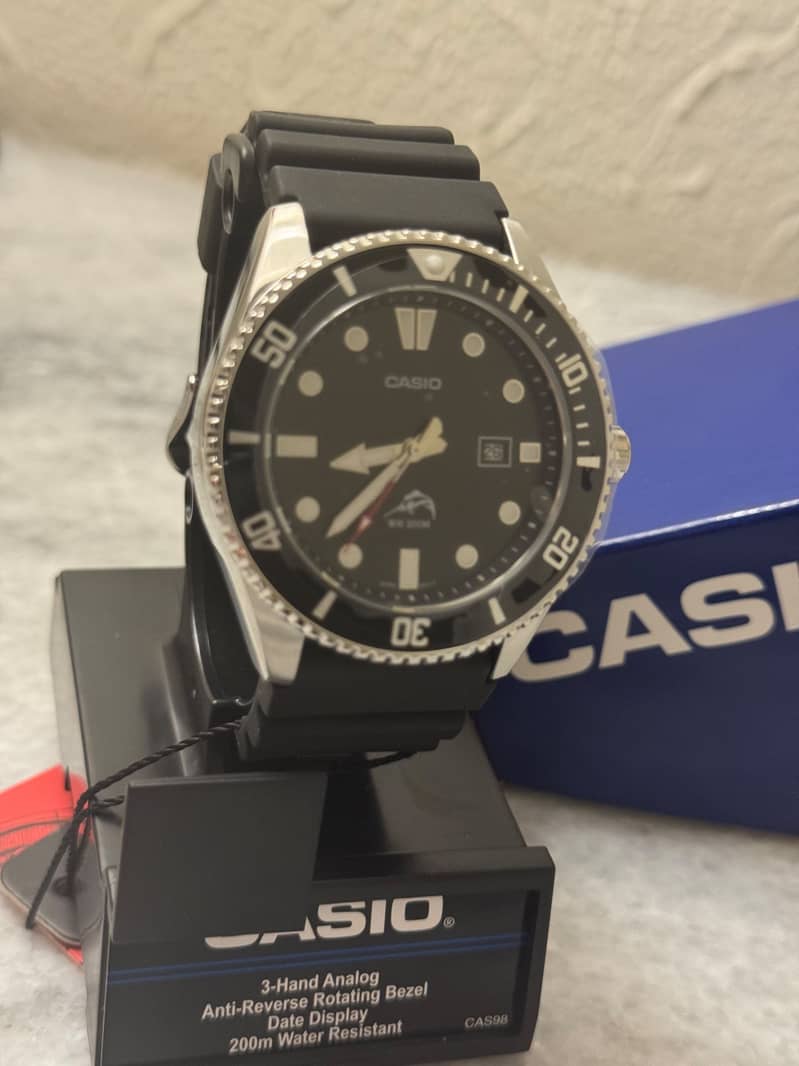 Casio mdv 106 , 4