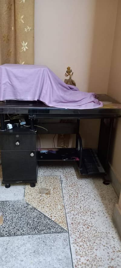 Computer Table