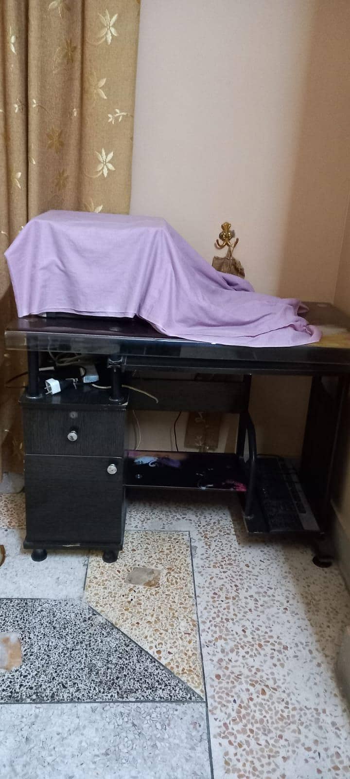 Computer Table 1