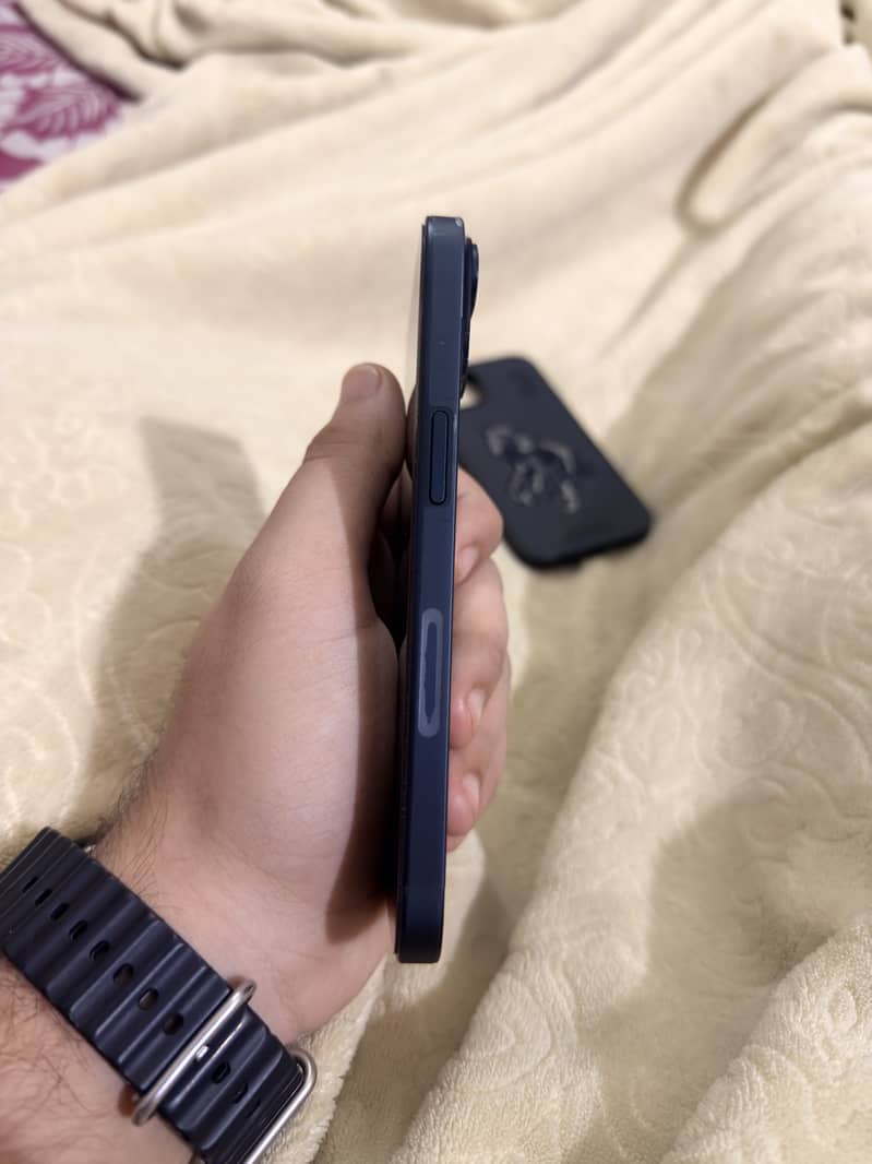 Apple iPhone 14 5