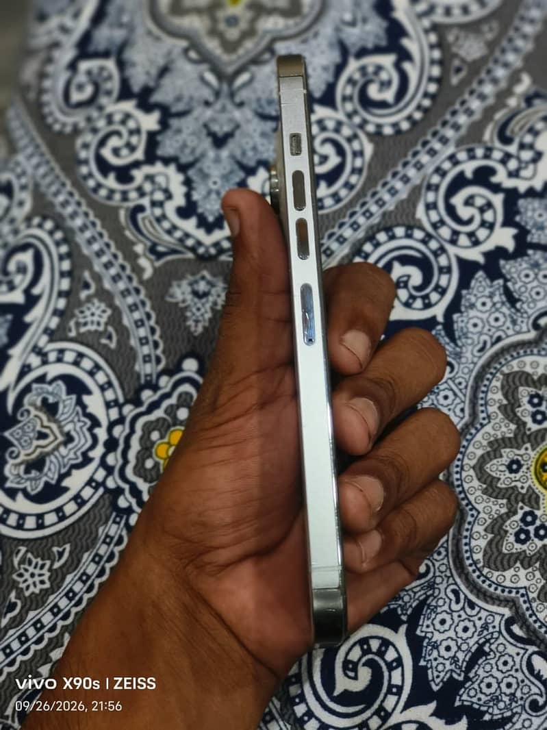 Apple iPhone 13 Pro Max 7