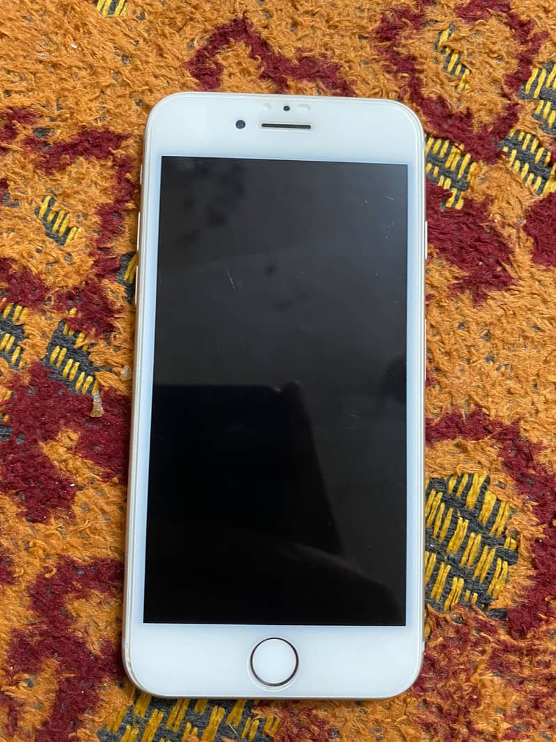 Apple iPhone 8 3