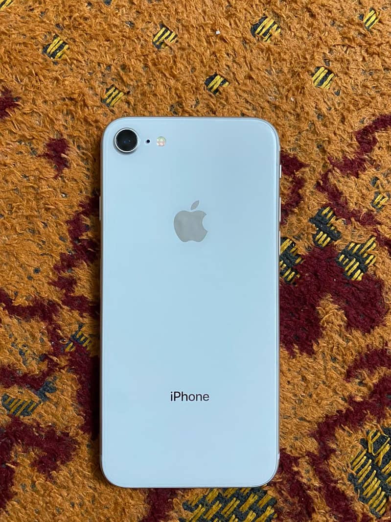 Apple iPhone 8 4