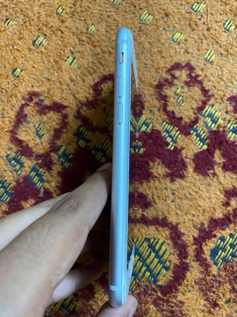 Apple iPhone 8 8
