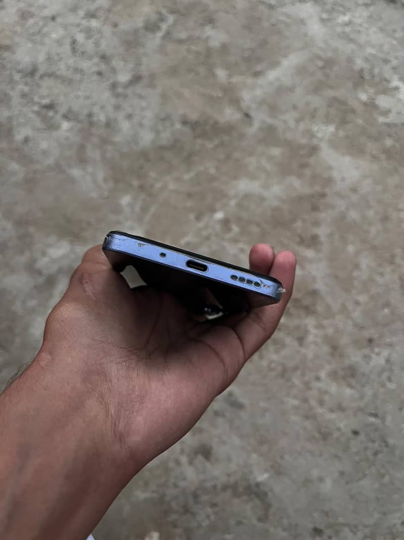 Realme C75x 1