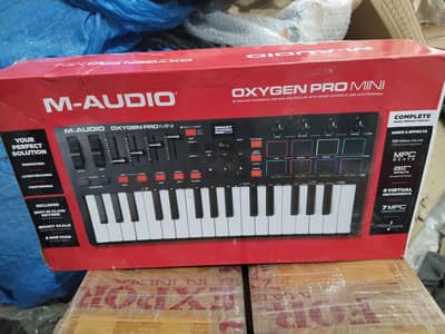 M Audio Oxygen Pro Mini 32
