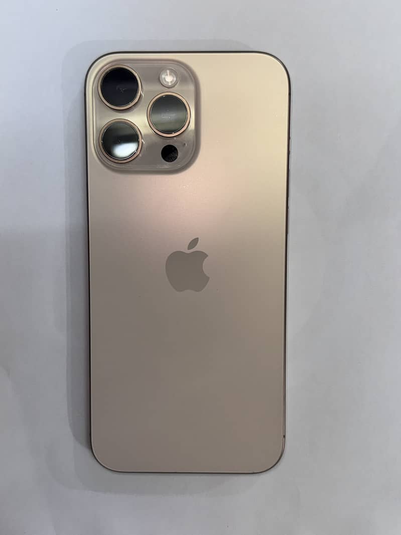 Apple iPhone 16 Pro Max 2