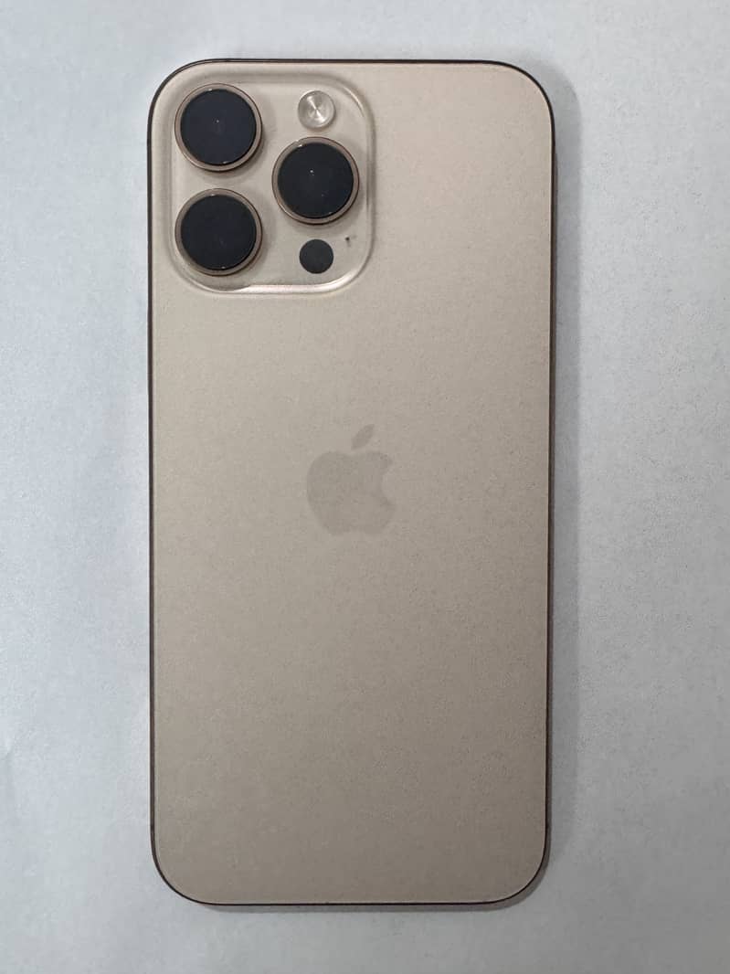 Apple iPhone 16 Pro Max 3