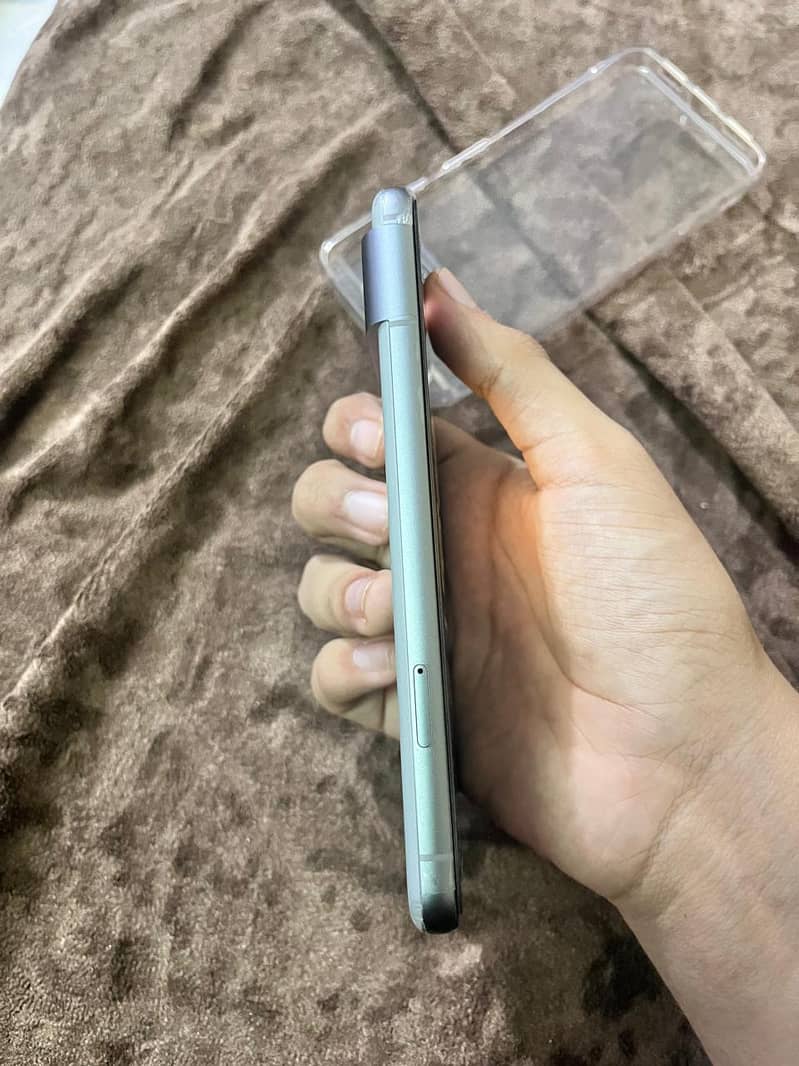 Google Pixel 8 2
