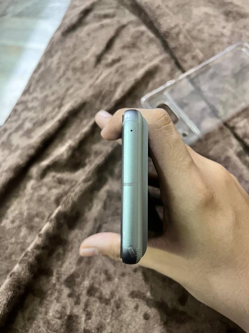 Google Pixel 8 3