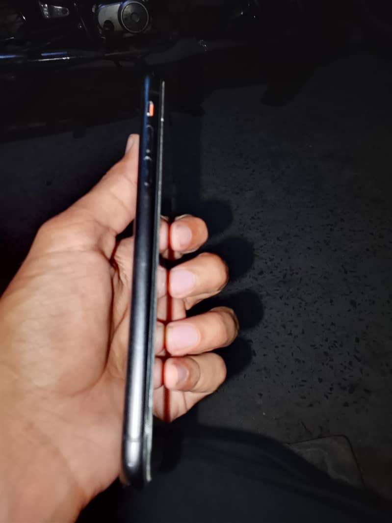 Apple iPhone 11 2