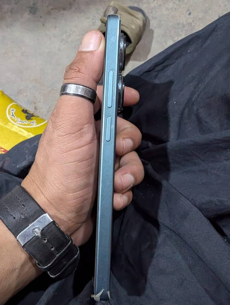 Xiaomi Redmi Note 13 Pro 1
