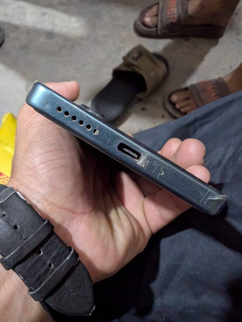Xiaomi Redmi Note 13 Pro 4