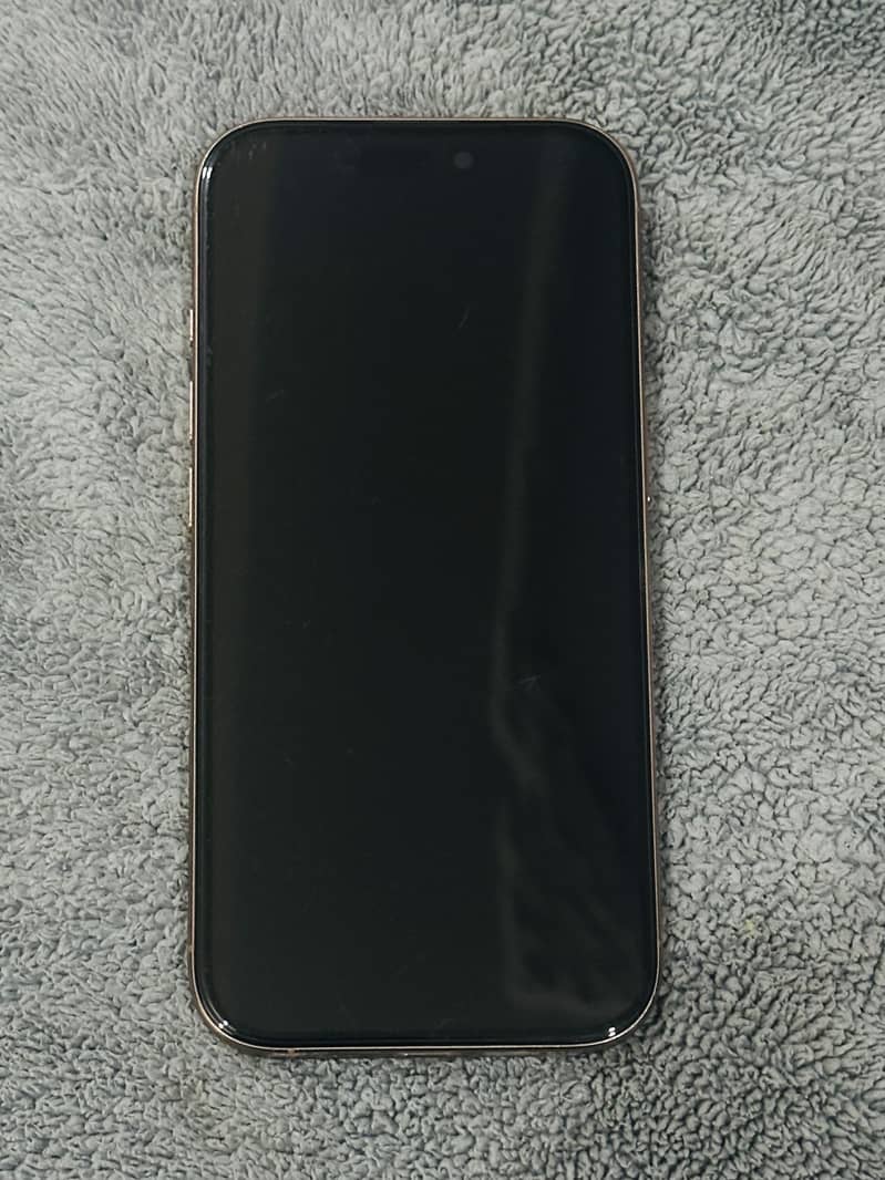 Apple iPhone 16 Pro only display message 4