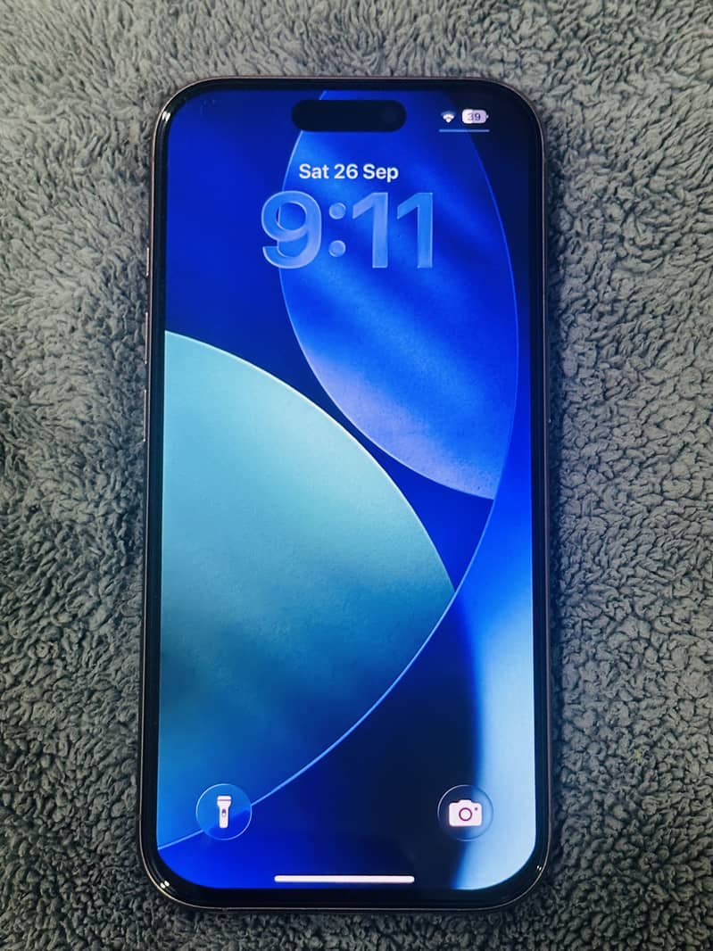 Apple iPhone 16 Pro only display message 5