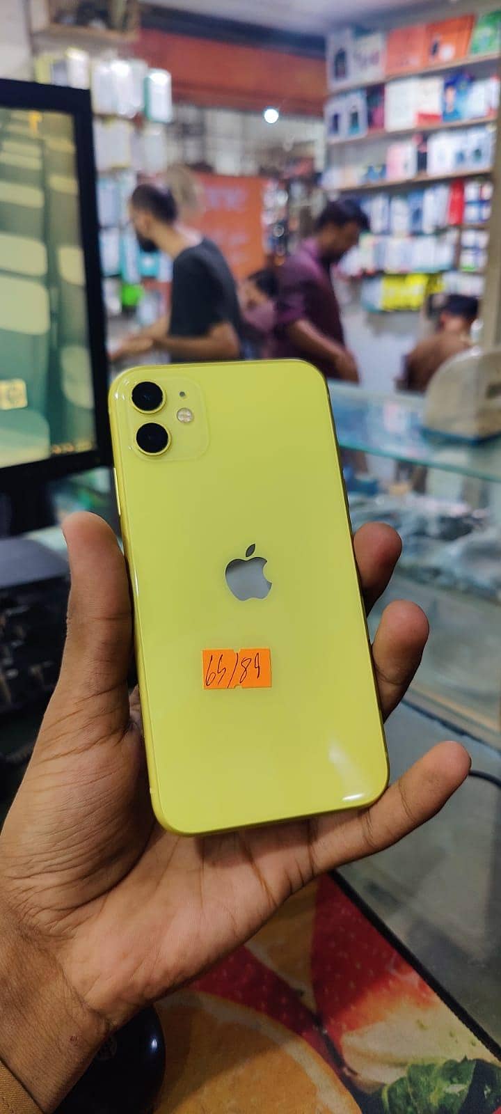 Apple iPhone 11 3