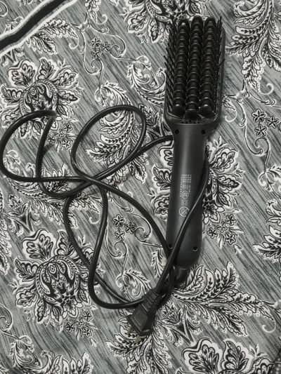 XUIA  Hair straightener Brush_Multifunctional Heated  Comb
