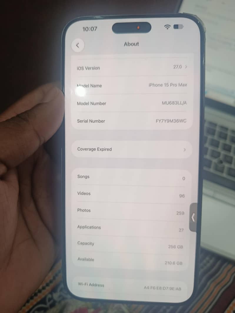 Apple iPhone 15 Pro Max 1