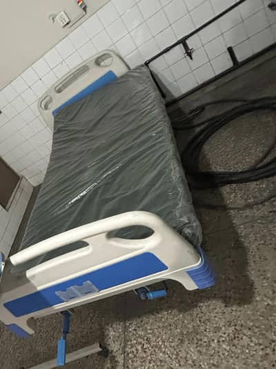 patient bed + mattress