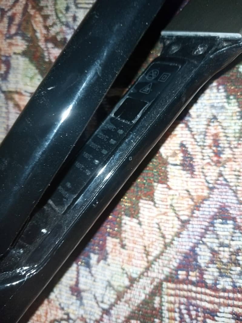 Kuene Ionic professional straightener 3