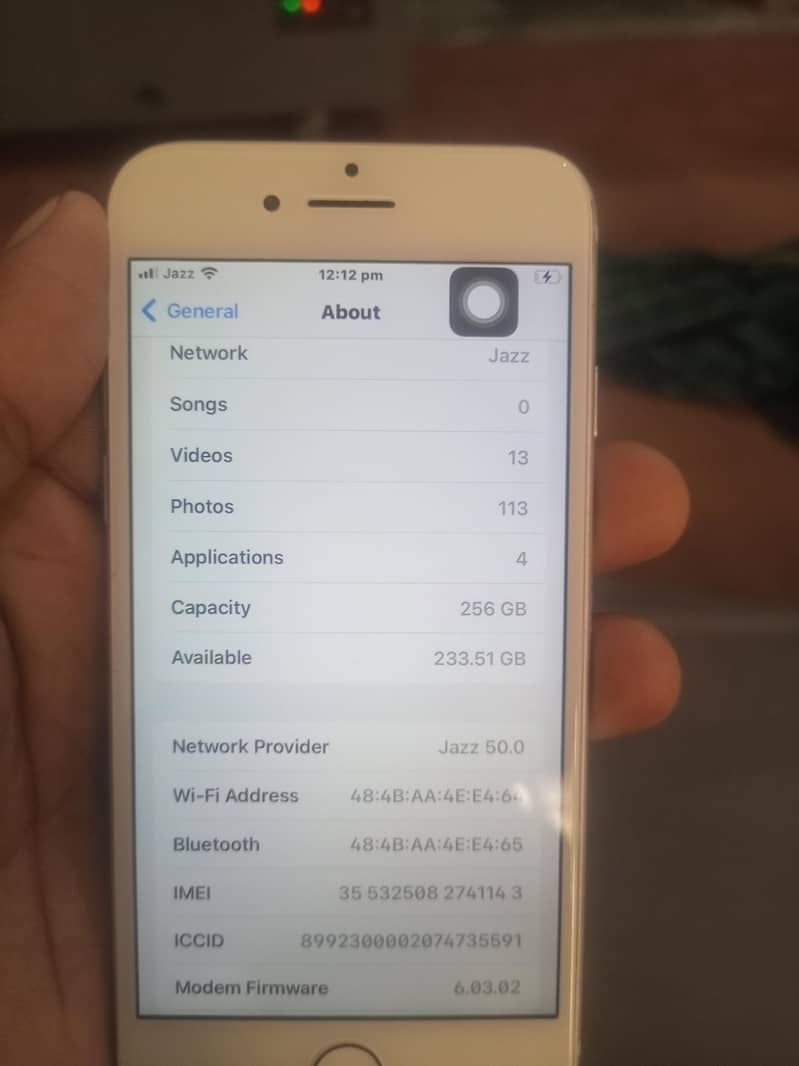 Apple iPhone 7 4