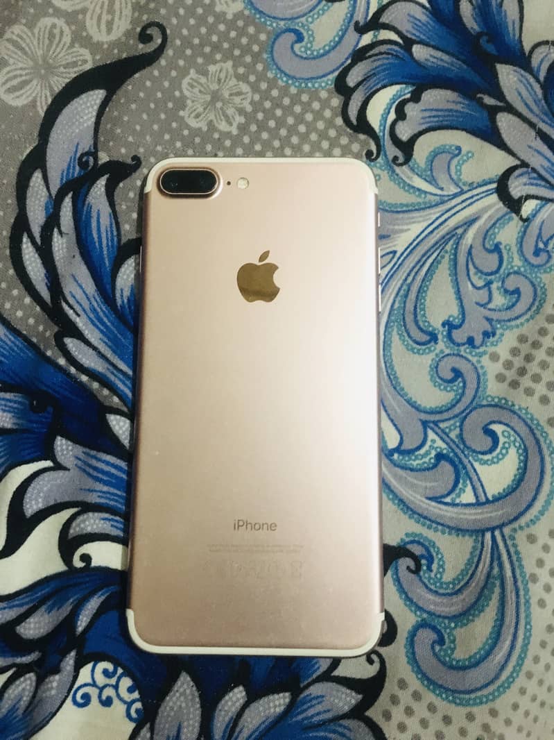 Apple iPhone 7 Plus 1