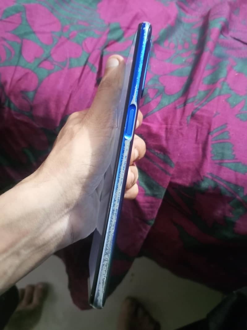 OPPO A54 4