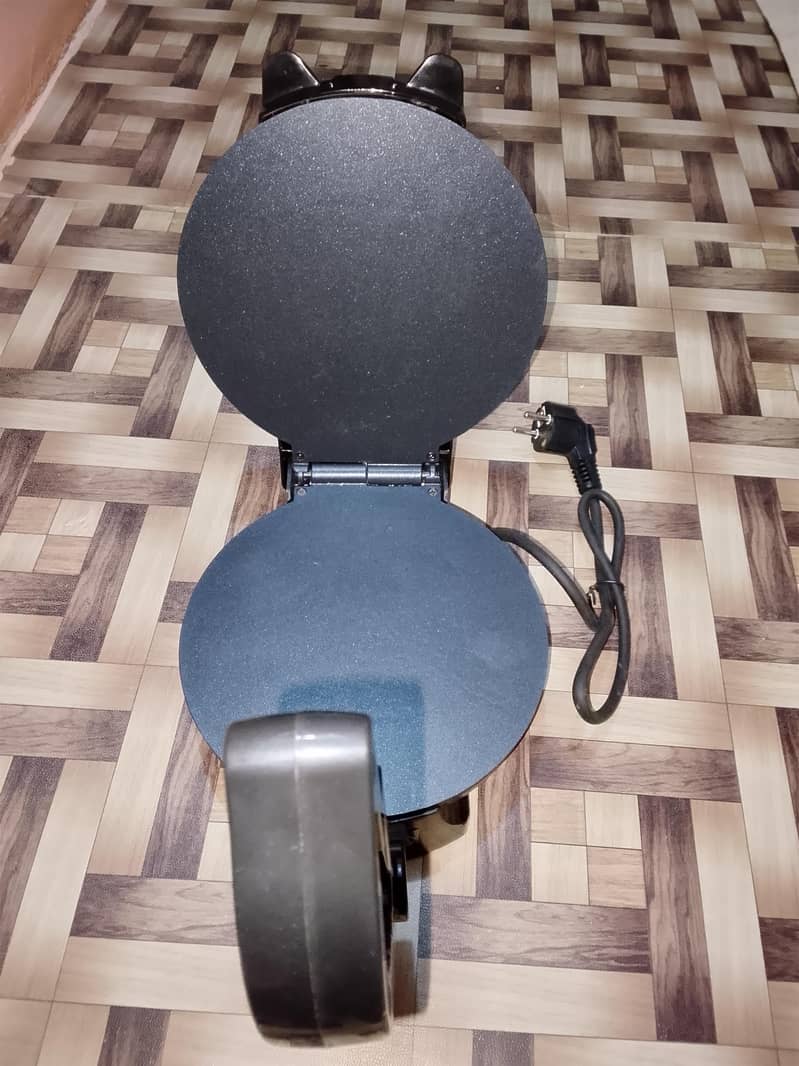 Electric Roti Maker 4