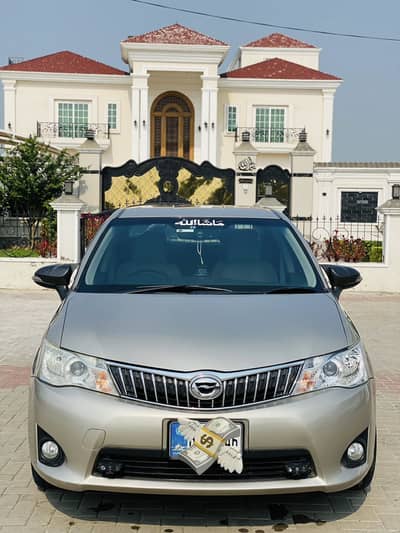 Toyota Corolla Axio 2012