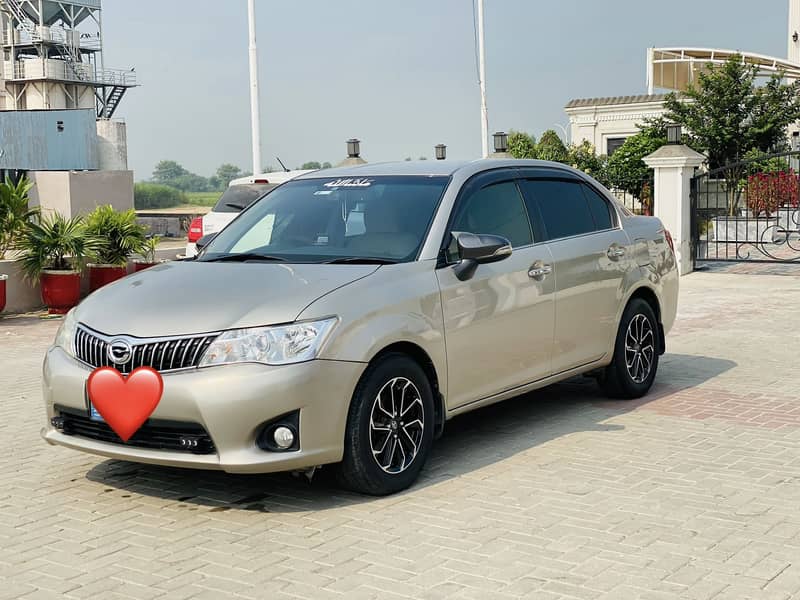 Toyota Corolla Axio 2012 2