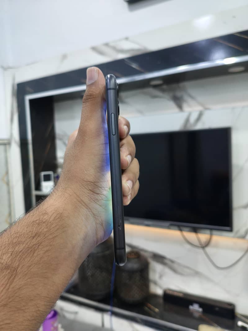 Apple iPhone 11 2