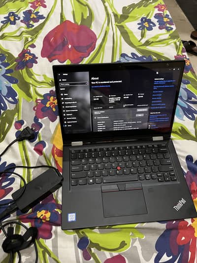 Lenovo Thinkpad x390 yoga i5/8thgen