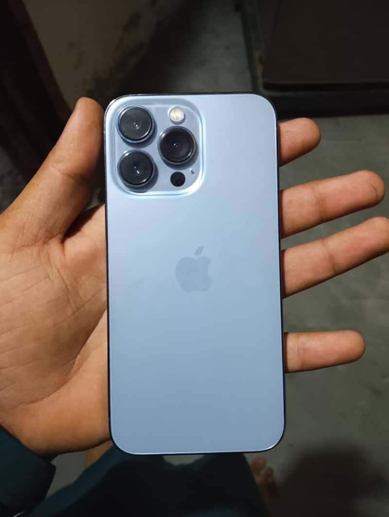 Apple iPhone 13 Pro jv 1