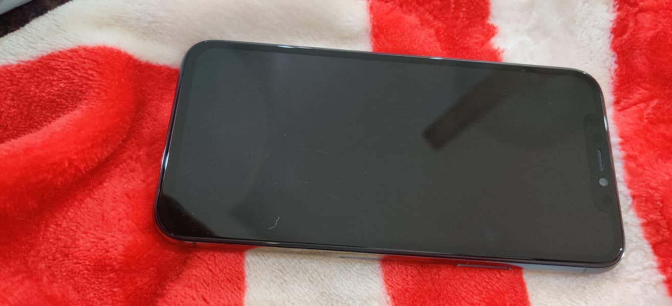 Apple iPhone 11 Pro 1