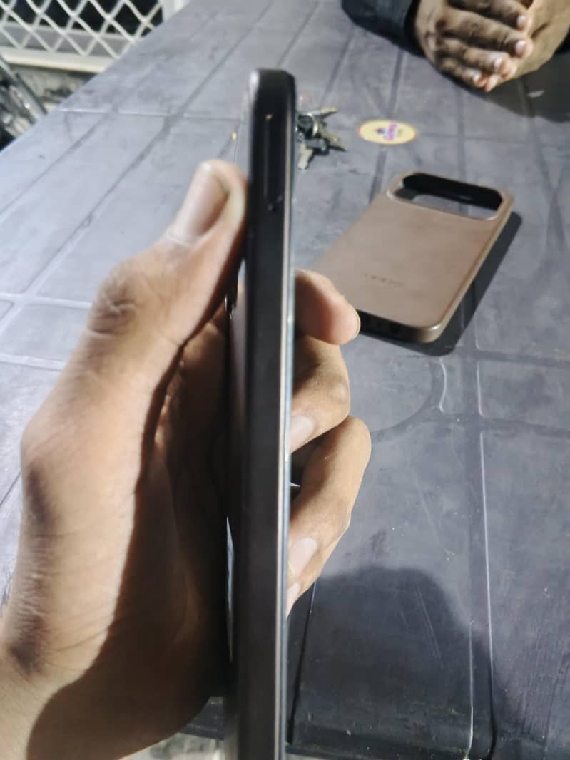 OPPO A6c 1