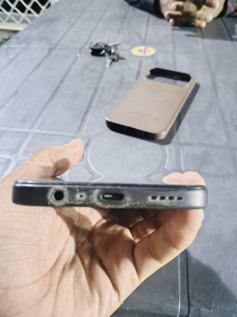 OPPO A6c 4