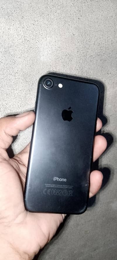 Apple iPhone 7