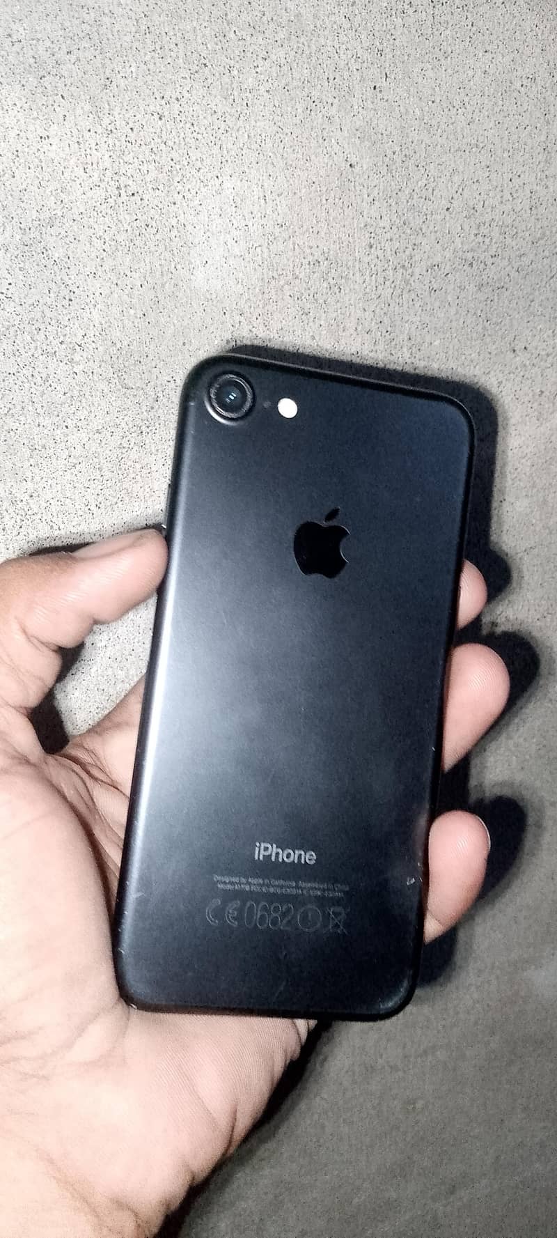 Apple iPhone 7 0