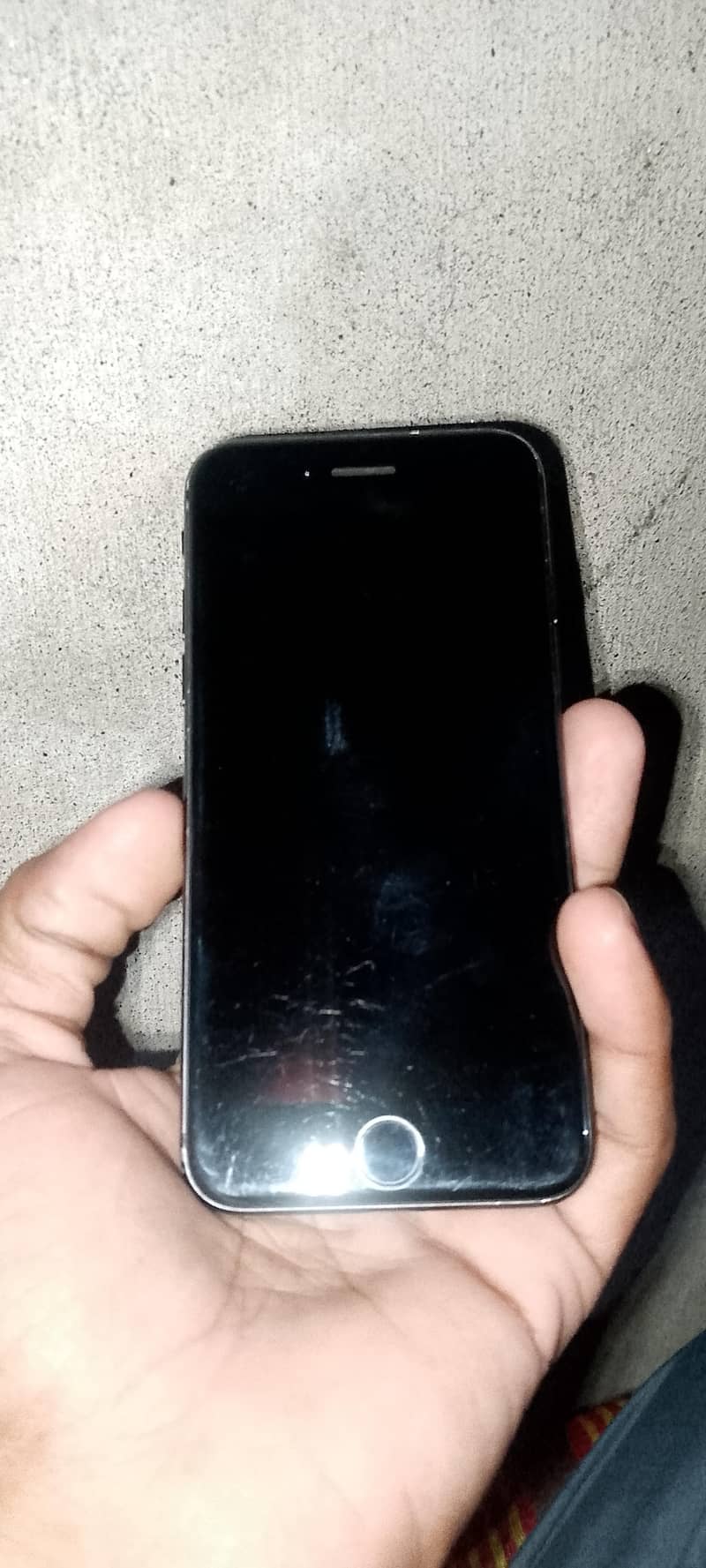 Apple iPhone 7 1