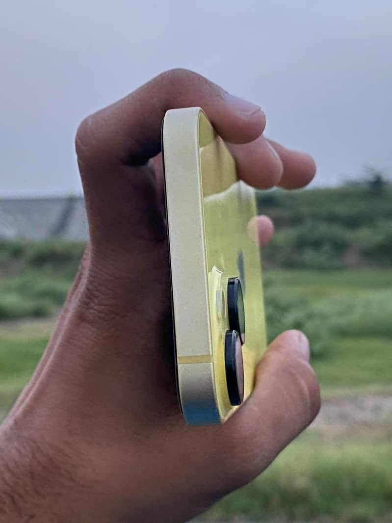Apple iPhone 14 1