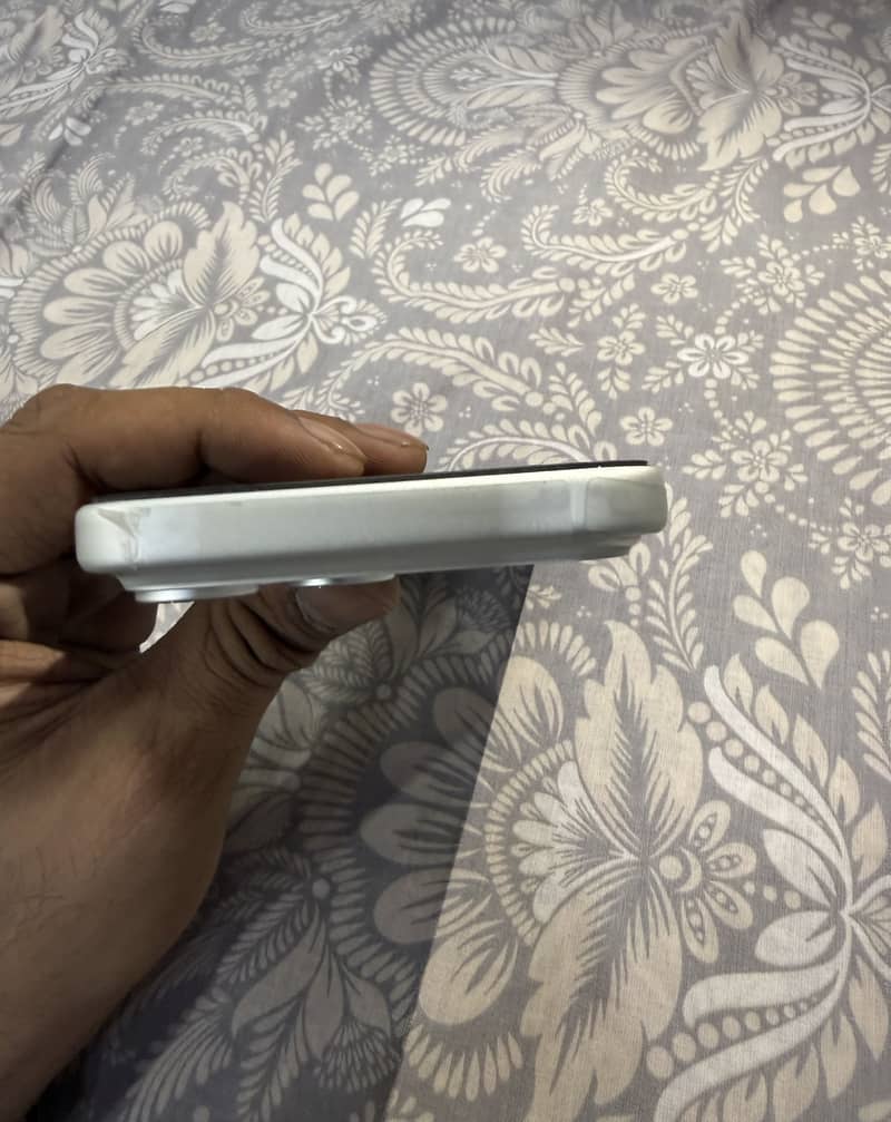 Apple iPhone 17 Pro Max 6