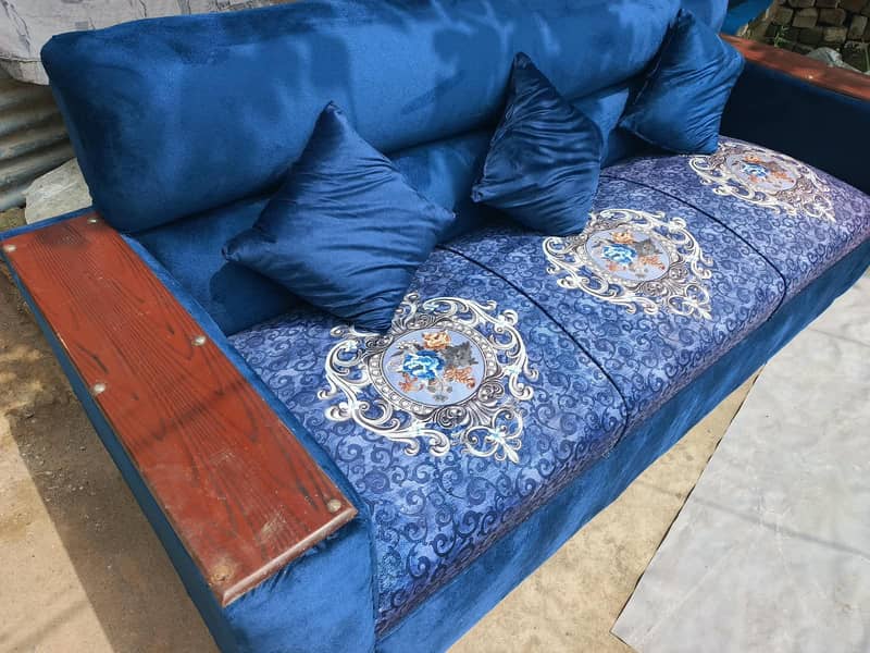 sofa blue 3