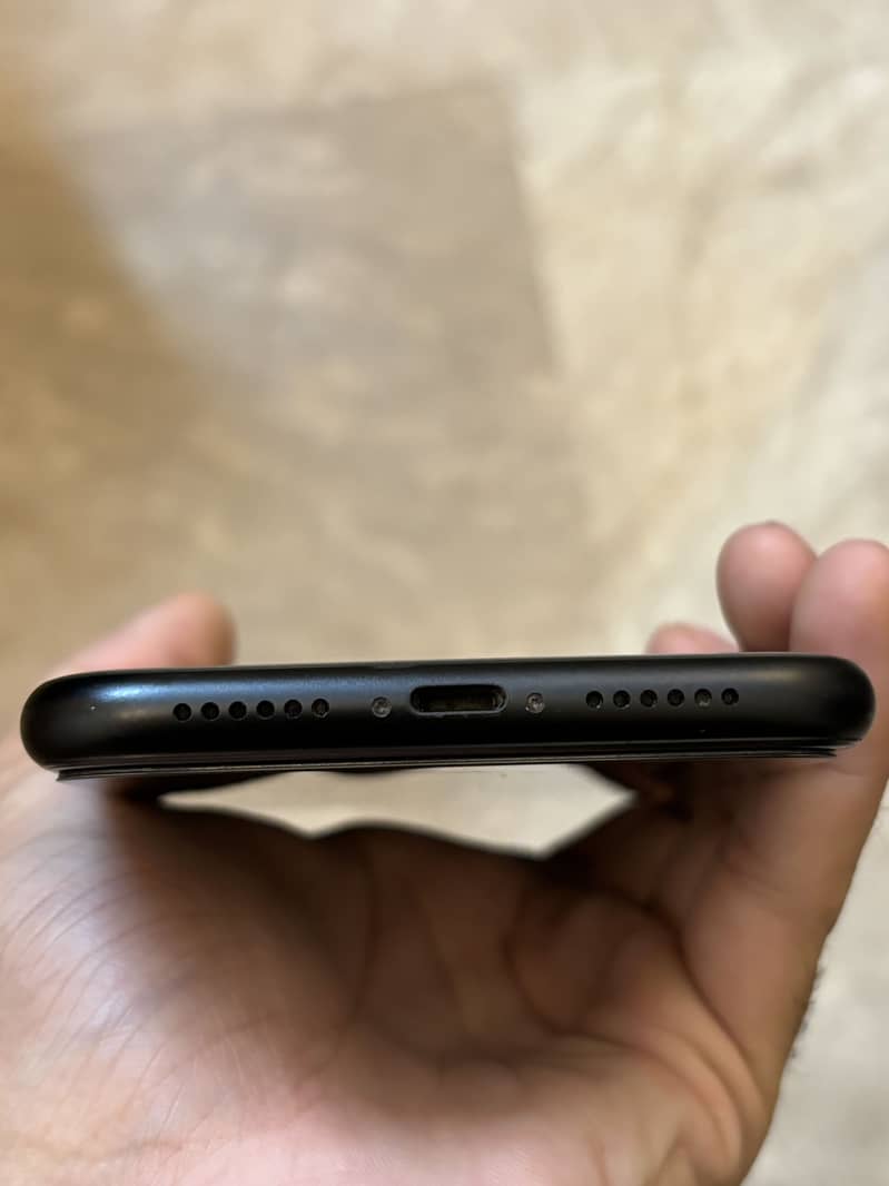 Apple iPhone XR 3
