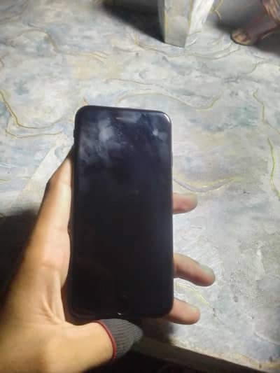 Apple iPhone 7