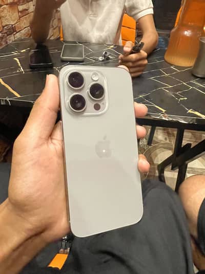 Apple iPhone 15 Pro
