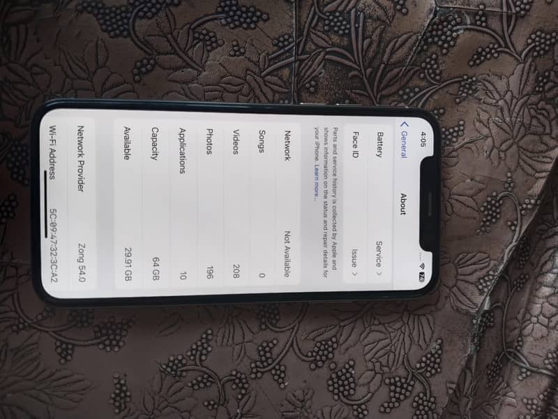 Apple iPhone X 4