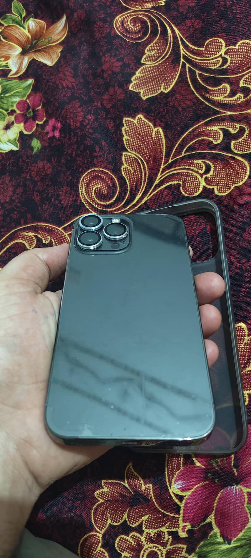 Apple iPhone 13 Pro Max 1